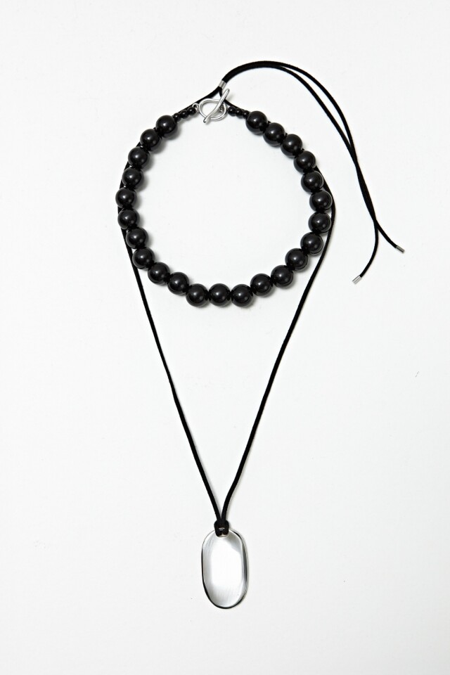 Collar doble con cuentas y dije acero plateado