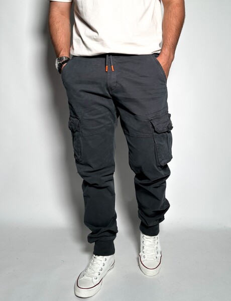 Pantalón cargo con puño León Topo