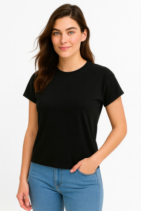 Remera Plua Negro