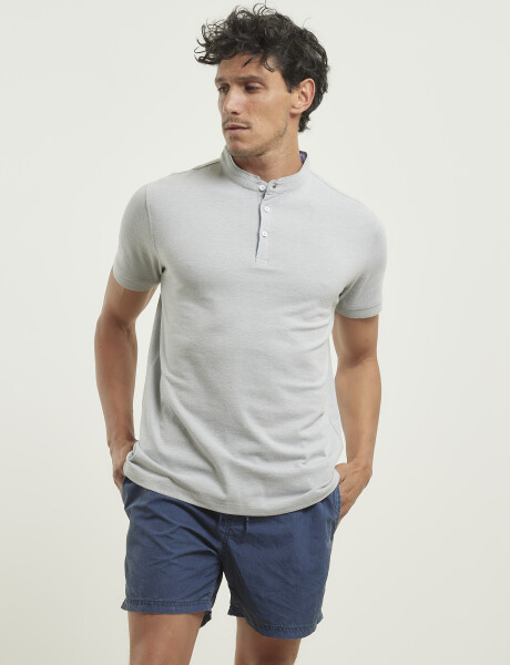 520304 REMERA NAVIGATOR Gris Medio