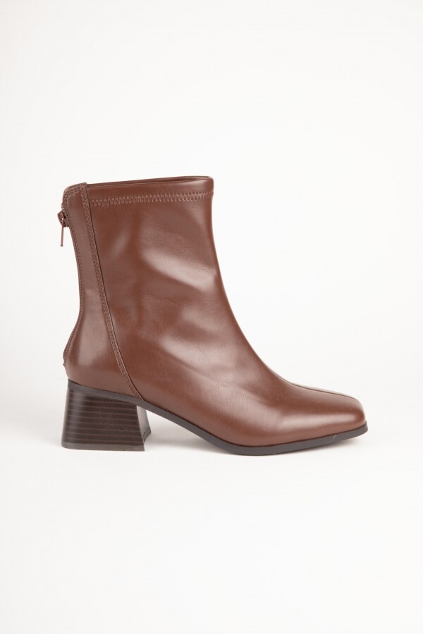 BOTA CHAPMAN Chocolate