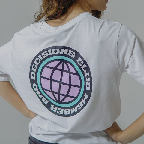Remera Pulau Bad Decisions Blanco