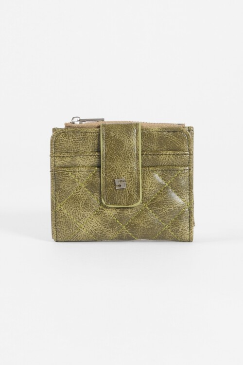 Tarjetero billetera con flap y cierre verde