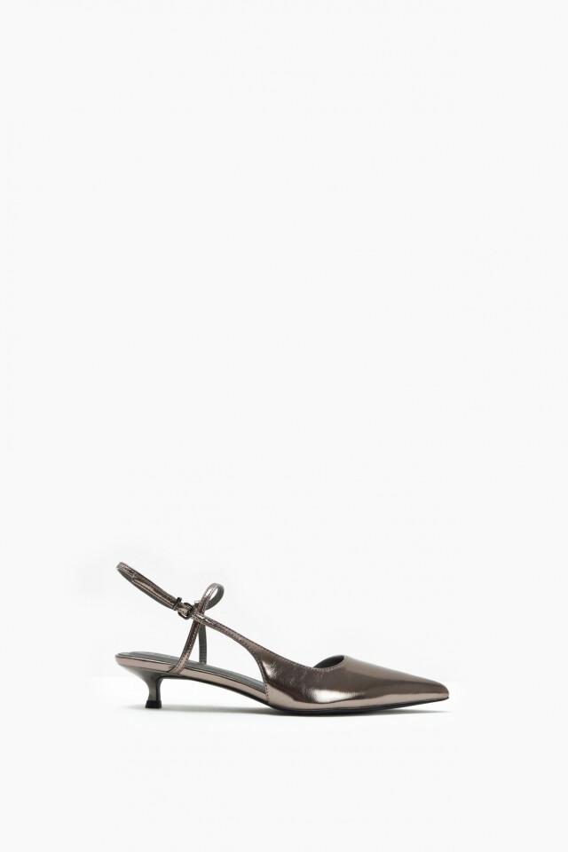 Zapato en punta destalonado peltre