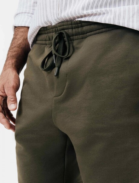 BERMUDA BÁSICA VERDE