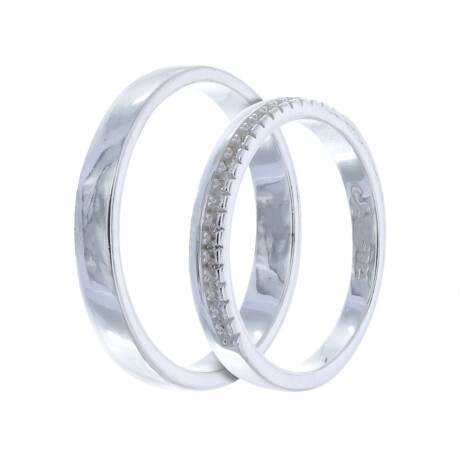 Par de alianzas de plata 925 y circonias. Par de alianzas de plata 925 y circonias.