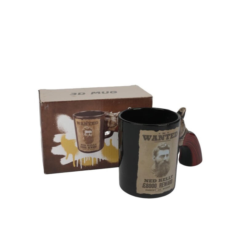 Taza Wanted con diseño de revolver Taza Wanted con diseño de revolver