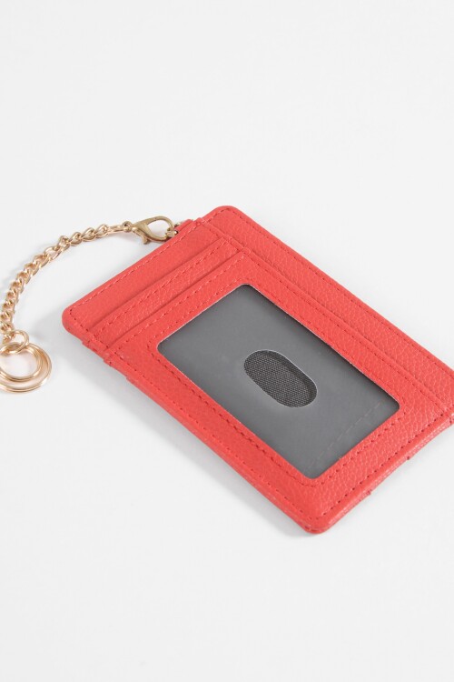 Tarjetero con cadena y llavero rojo