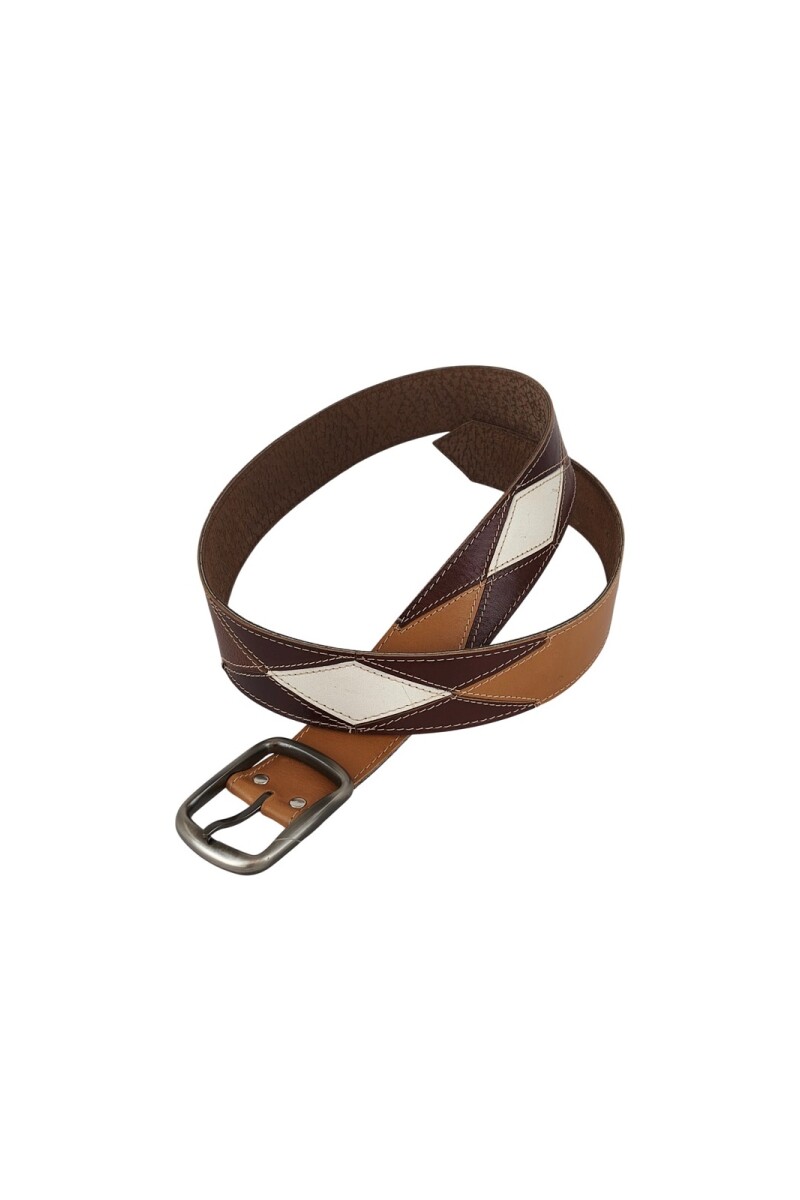 Cinto de mujer con detalles en cuero Cinto de mujer con detalles en cuero