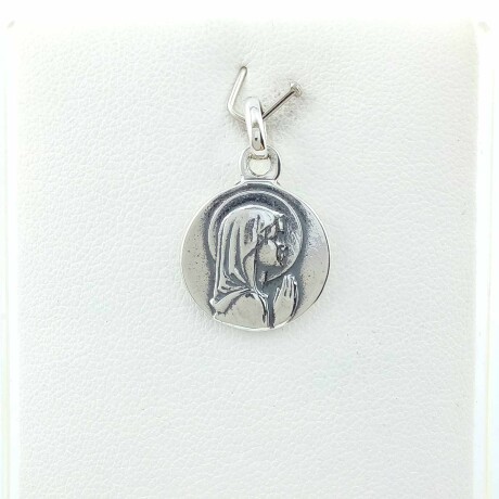 Medalla religiosa de plata 925. Virgen niña. Medalla religiosa de plata 925. Virgen niña.