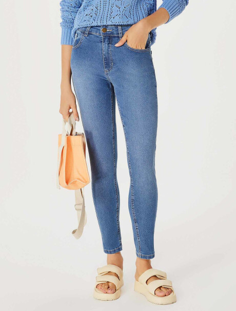 PANTALÓN DE JEAN CINTURA MEDIA SKINNY AZUL