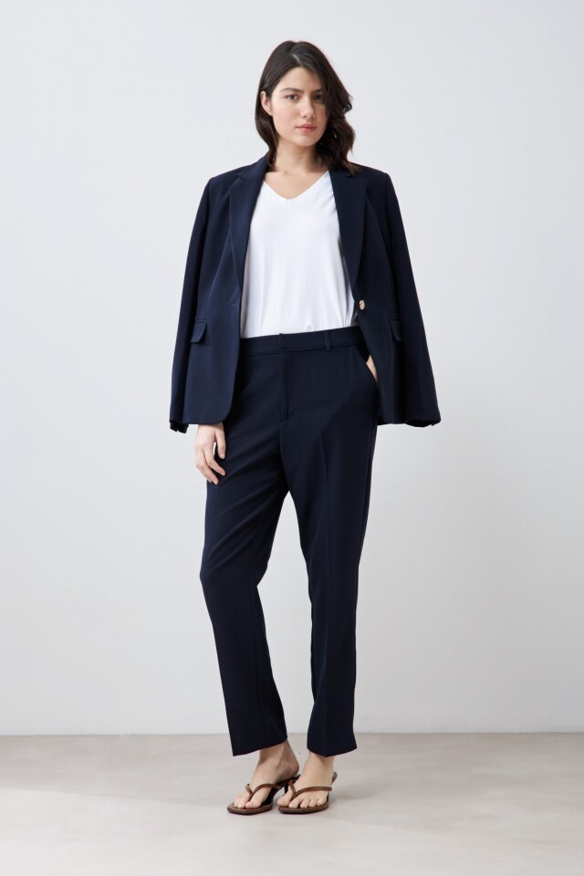 Pantalón slim sastrero azul marino