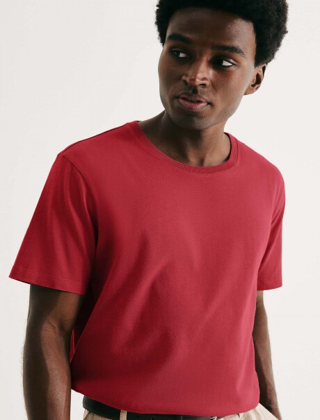 CAMISETAS BÁSICAS REGULAR WORLD ROJO