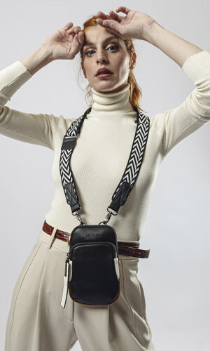 PHONE BAG BUGA NEGRO