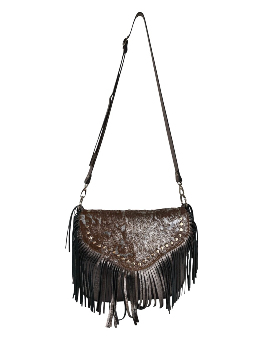 Cartera con solapa y flecos 