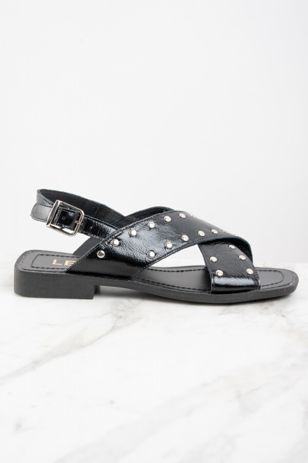 Sandalia Tachas Cuero Negro