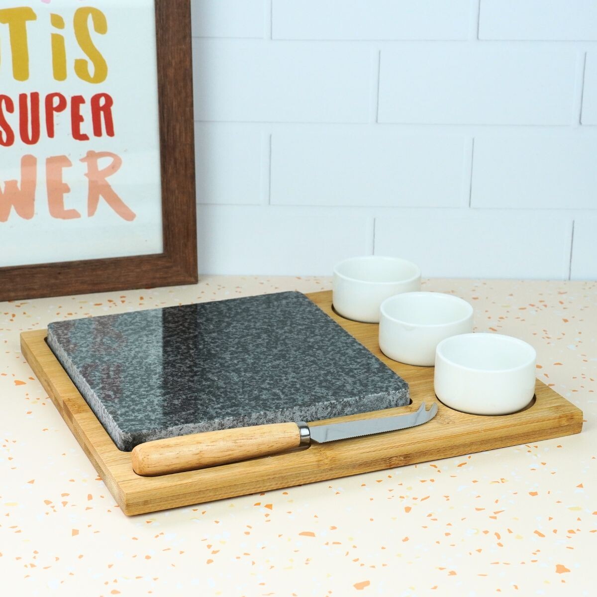 Copetinero con base de madera 