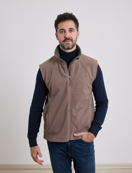 470595 CHALECO POLAR NAVIGATOR Kaki