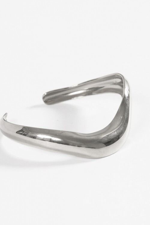 Pulsera rígida wavy acero plateado
