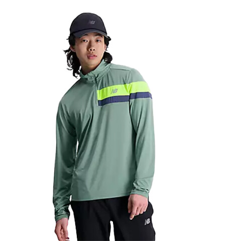 Buzo New Balance Accelerate Half Zip Verde