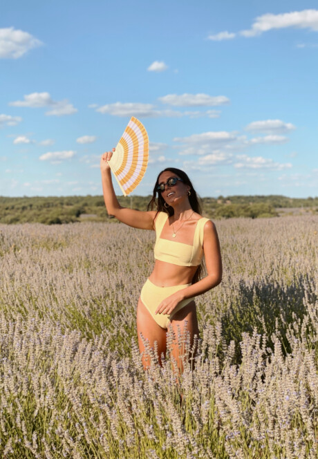 Top Lexi ss23 Banana