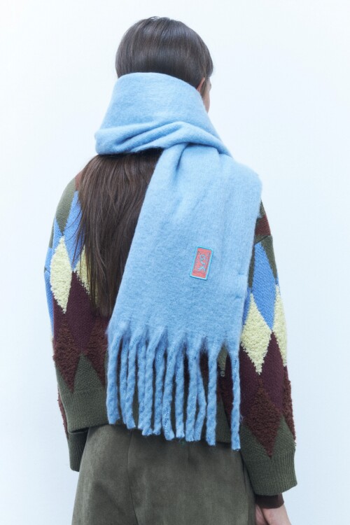 Bufanda lisa flecos azul