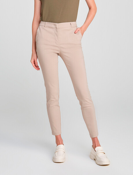 PANTALÓN BÁSICO SASTRERO BEIGE