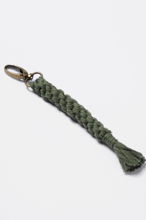 Llavero tejido trenza angosto verde oliva