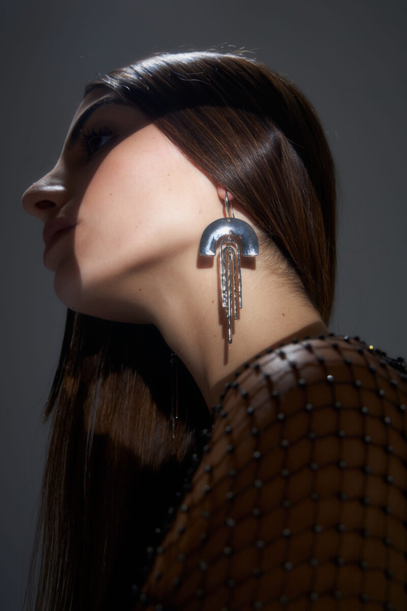 Caravanas arco plateado