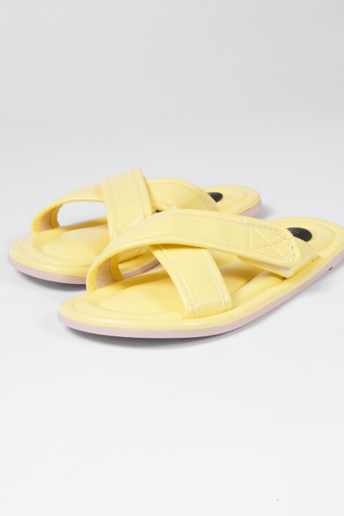 Sandalia Penang amarillo