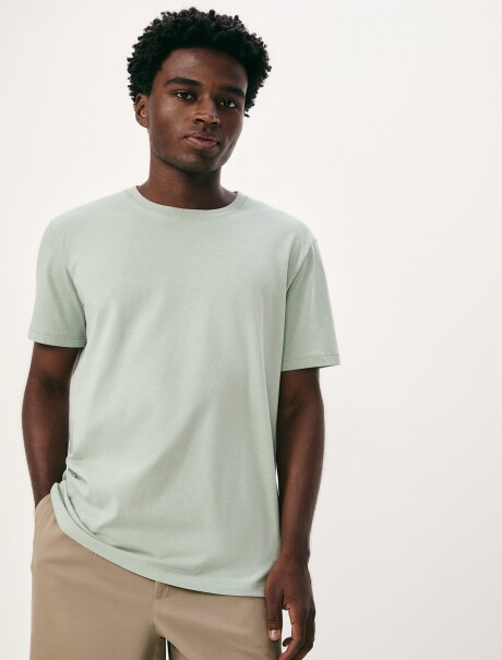 CAMISETAS BÁSICAS REGULAR WORLD VERDE