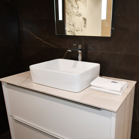 Bacha Rectangular De Loza Blanca Para Apoyar 48X37X13 No Incluye Valvula 000