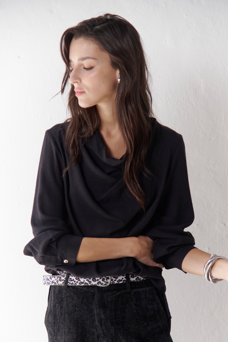BLUSA AGUAS NEGRO