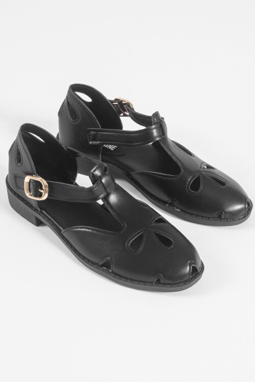 Mocasín calado negro