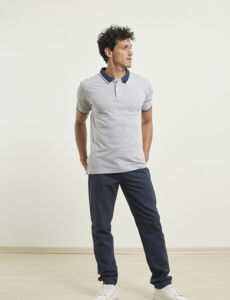520906 REMERA NAVIGATOR Gris Medio Melange