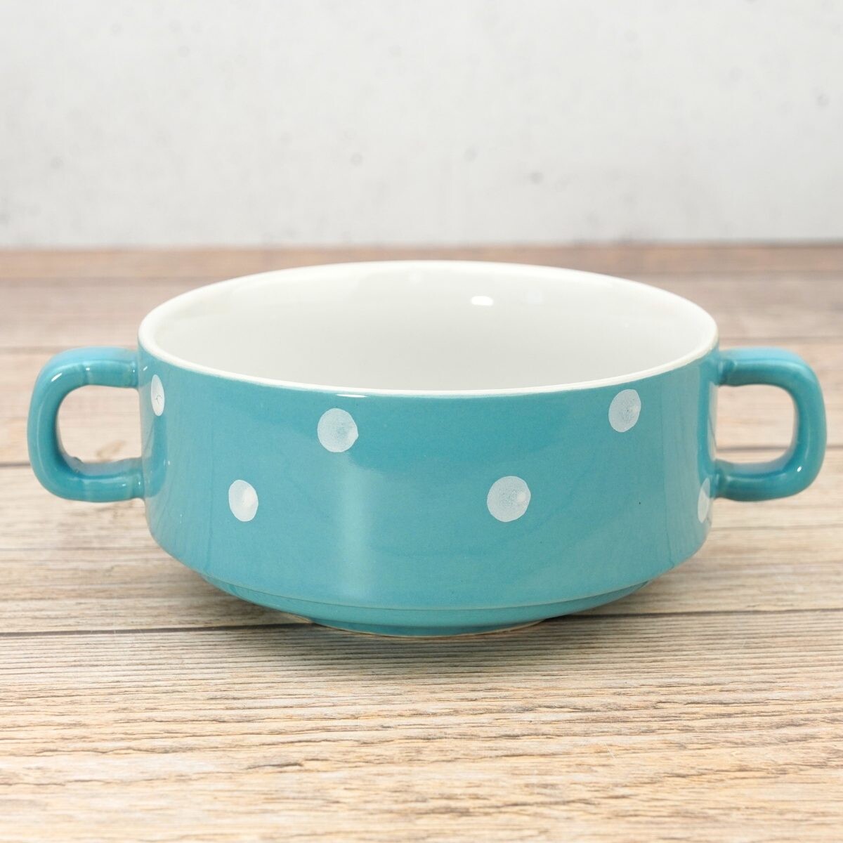 Consome de ceramica con asas 