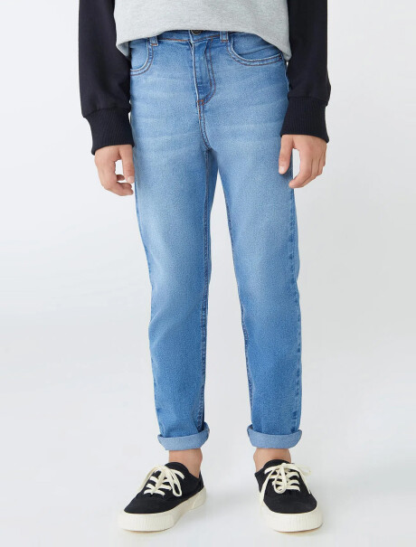 PANTALÓN DE JEAN INFANTIL AZUL