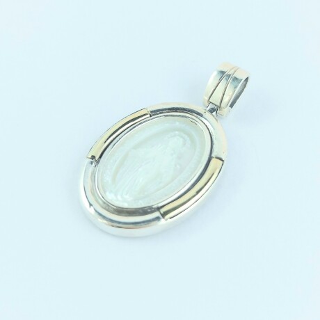 Medalla religiosa de plata y double en oro 18 ktes con nácar, MILAGROSA Medalla religiosa de plata y double en oro 18 ktes con nácar, MILAGROSA