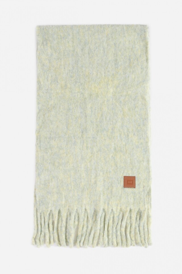 Bufanda con flecos verde