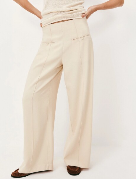 PANTALÓN RECTO BEIGE