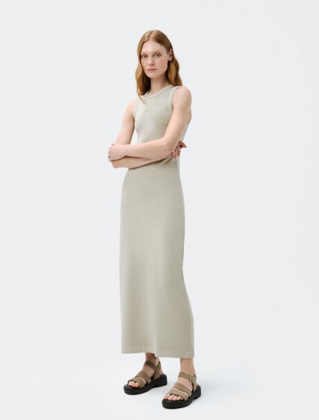 VESTIDO LARGO SIN MANGAS BEIGE