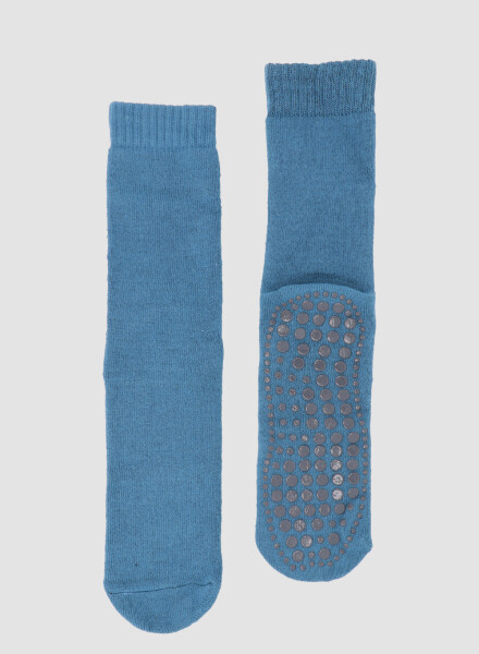 Medias de algodon con antideslizante en planta Petrol