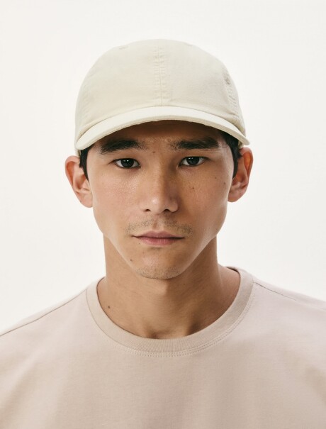 GORRO ADULTO UNISSEX BEIGE
