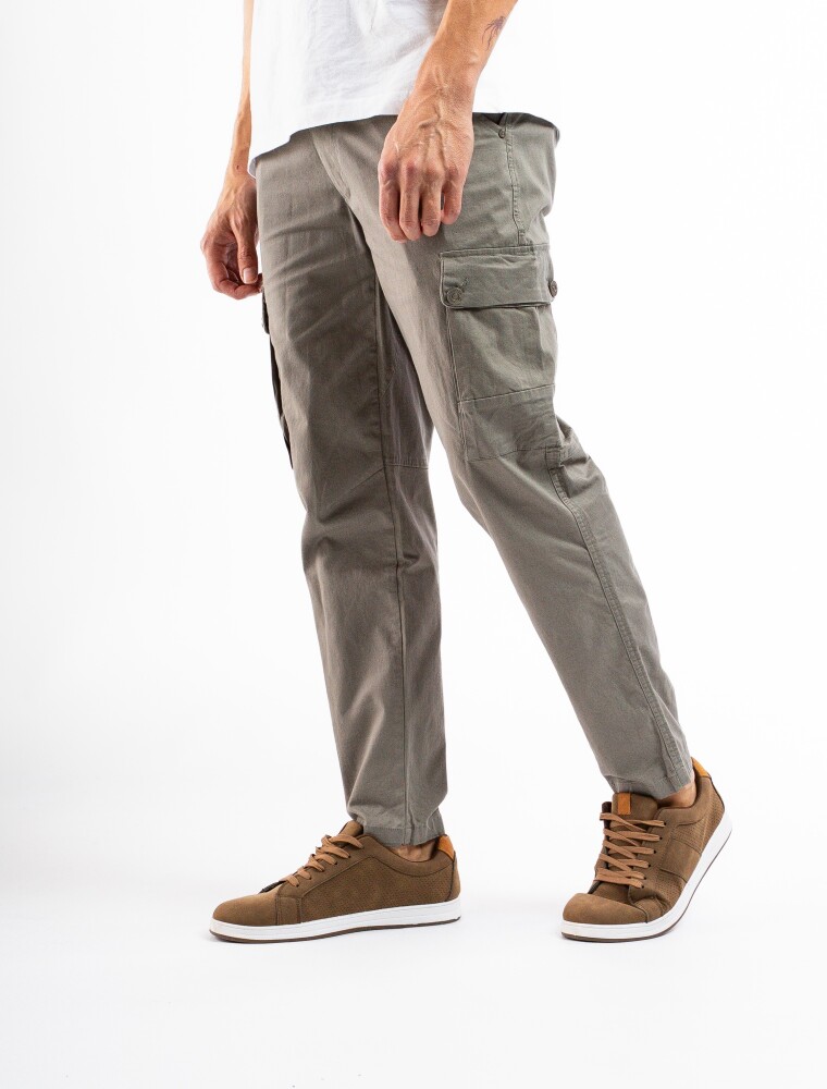 Pantalón Algodón Cargo Slim Militar