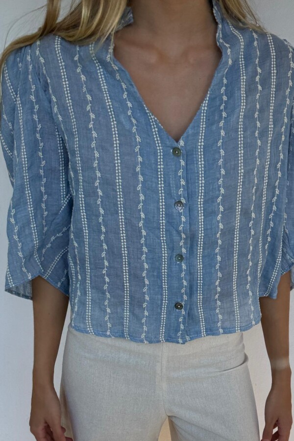 Blusa Almu Bordada Celeste